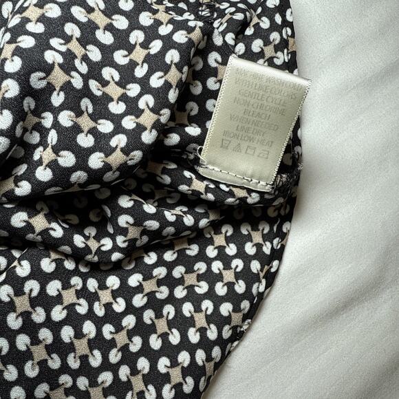 Max Studio Black Tan White Geo Print Elastic Cuff Pleated Blouse Tunic L Top EUC - Picture 10 of 16